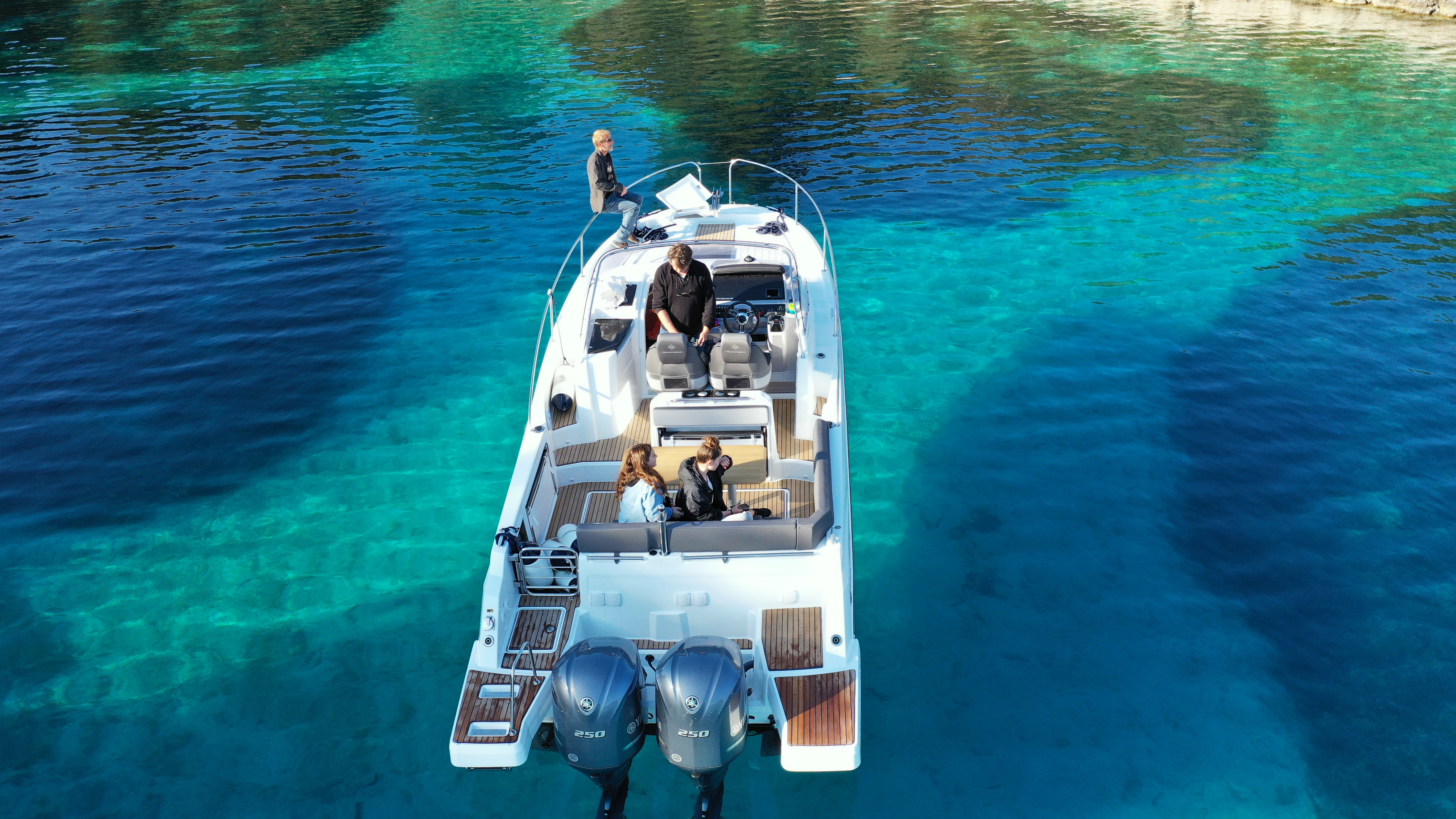 Jeanneau Cap Camarat 9.0 WA